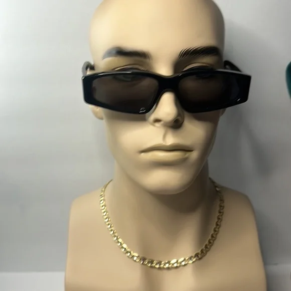 New Authentic GUCCI Acetate Sunglasses GG0705S 001 Black - Picture 4 of 13